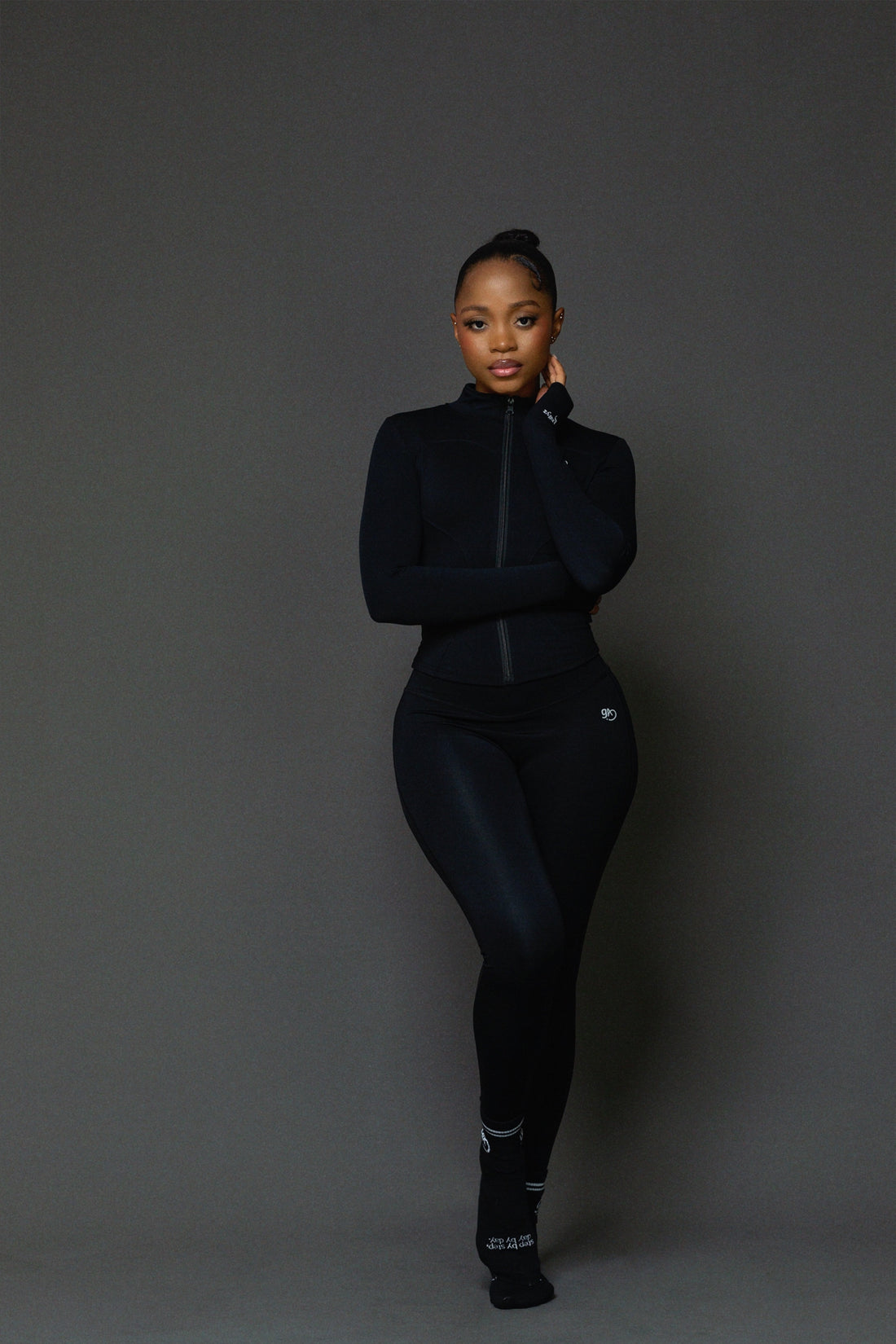Evolve zip-up jacket + leggings set (onyx)